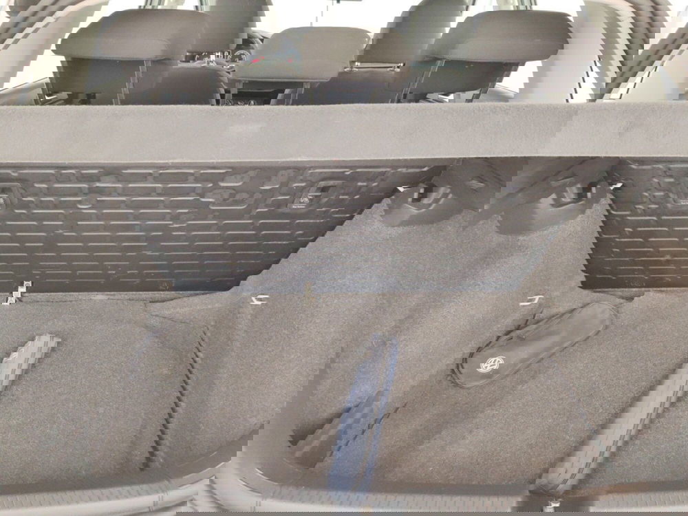 Volkswagen Polo usata a Massa-Carrara (17)