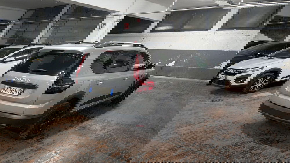 Dacia Jogger usata a Milano (3)