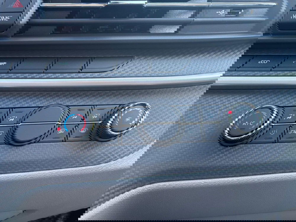 Maxus Deliver9 Furgone nuova a Monza e Brianza (19)