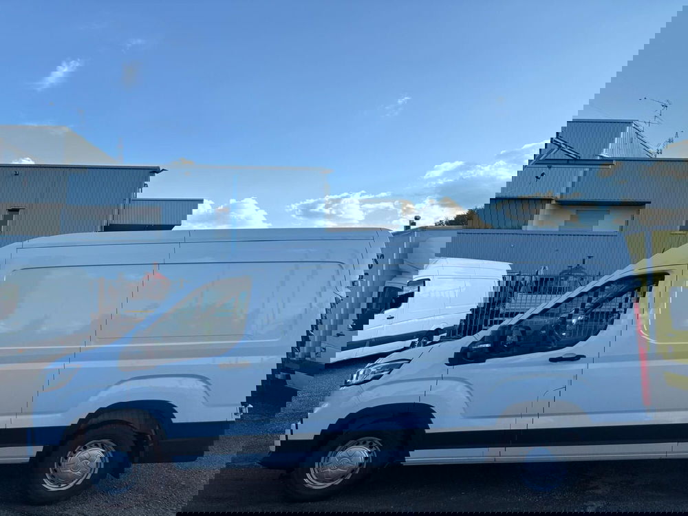 Maxus Deliver9 Furgone nuova a Monza e Brianza (3)