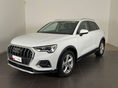 Audi Q3 35 TDI quattro S tronic Business Advanced del 2024 usata a Martina Franca