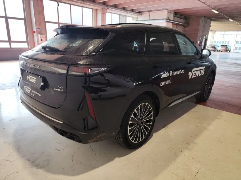 Omoda Omoda 9 SHS-P usata a Milano (6)