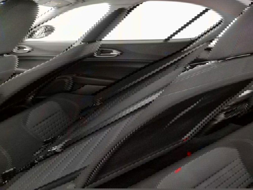 Alfa Romeo Giulia usata a Modena (10)