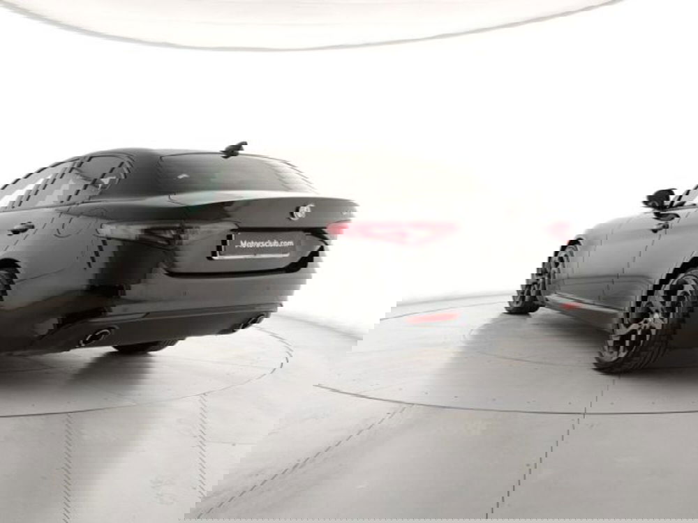 Alfa Romeo Giulia usata a Modena (3)