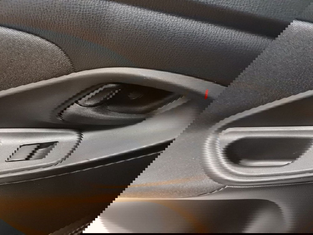 Toyota Yaris Cross usata a Reggio Calabria (16)