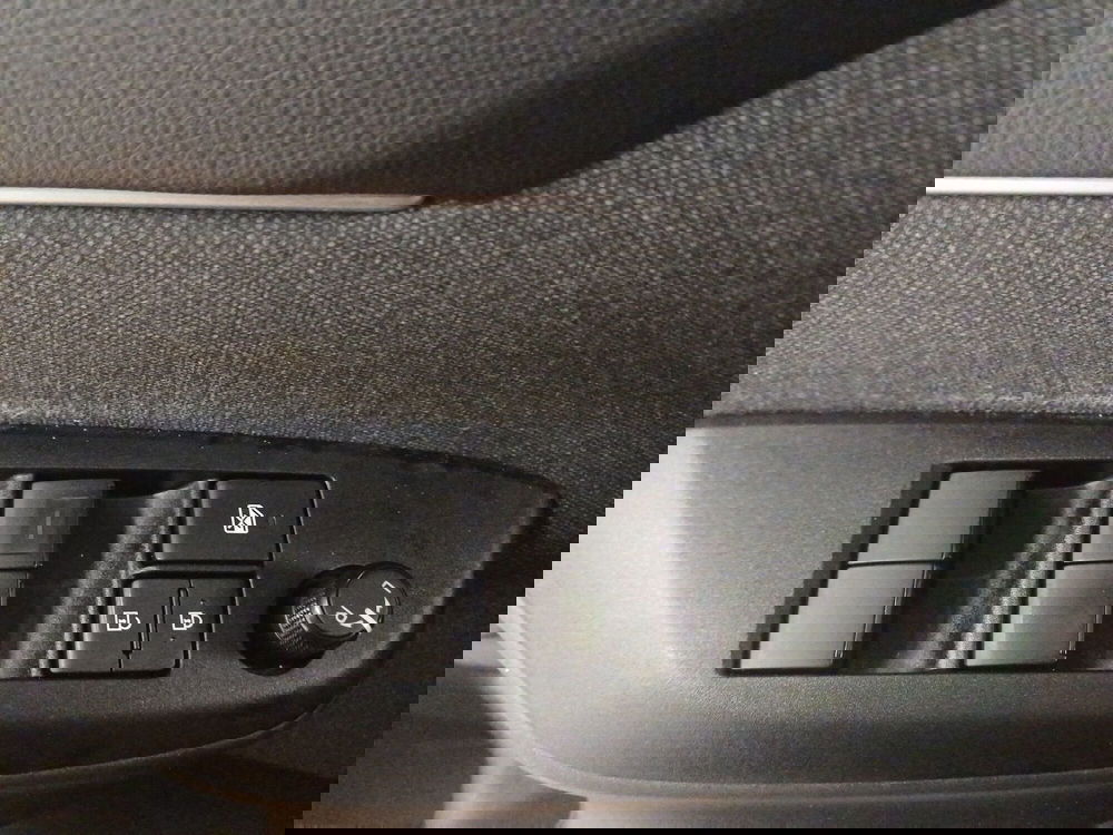 Toyota Yaris Cross usata a Reggio Calabria (8)