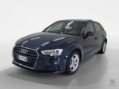 Audi A3 Sportback 30 g-tron S tronic Business del 2019 usata a Catanzaro
