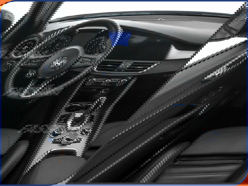 Alfa Romeo Giulia usata a Milano (10)