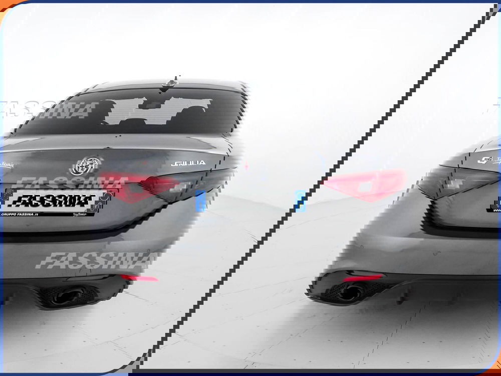 Alfa Romeo Giulia usata a Milano (5)