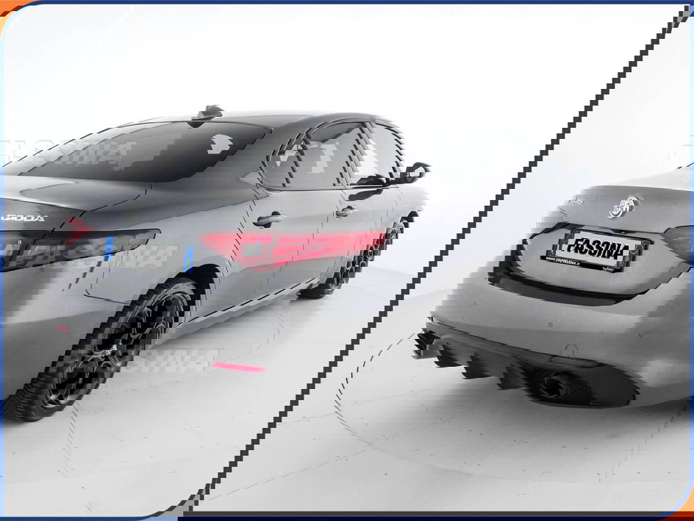 Alfa Romeo Giulia usata a Milano (6)