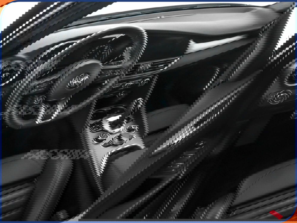 Alfa Romeo Giulia usata a Milano (9)