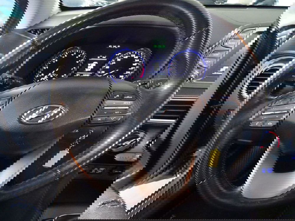 Hyundai Kona usata a Lucca (10)