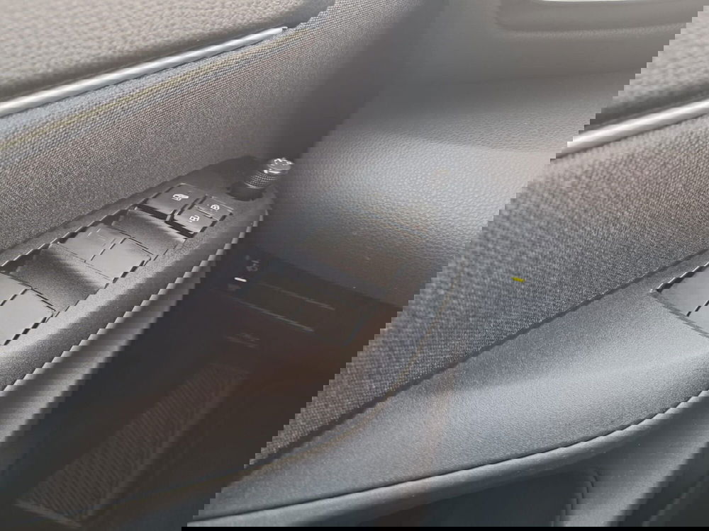 Toyota Yaris Cross usata a Cagliari (18)