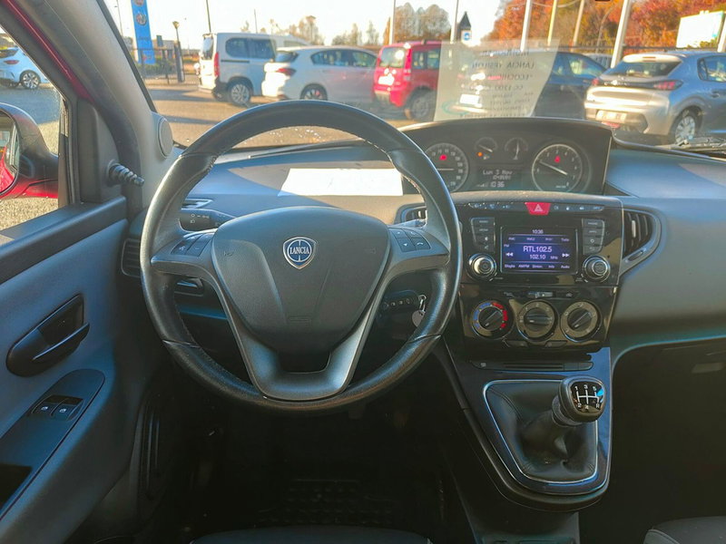 Lancia Ypsilon usata a Torino (15)