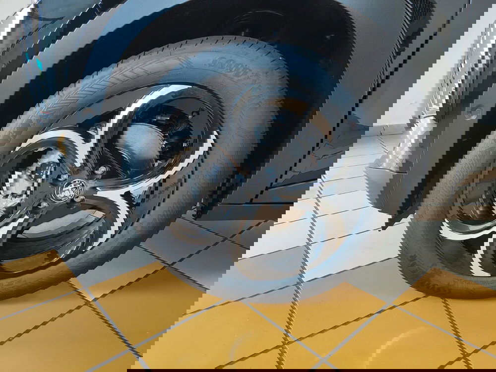 Alfa Romeo Junior nuova a Torino (9)