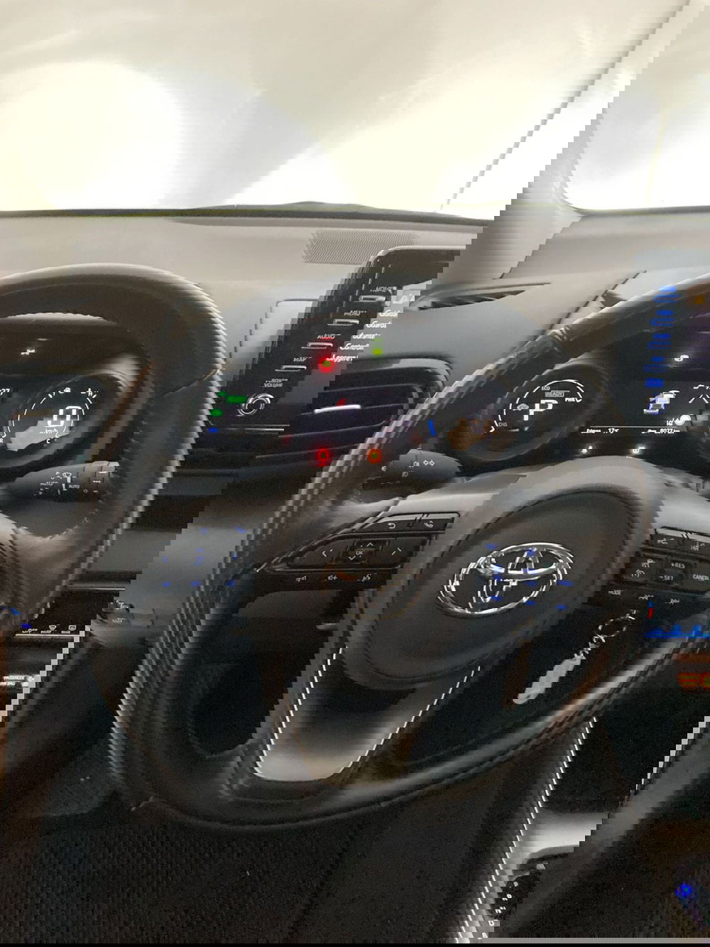 Toyota Yaris usata a Barletta-Andria-Trani (12)