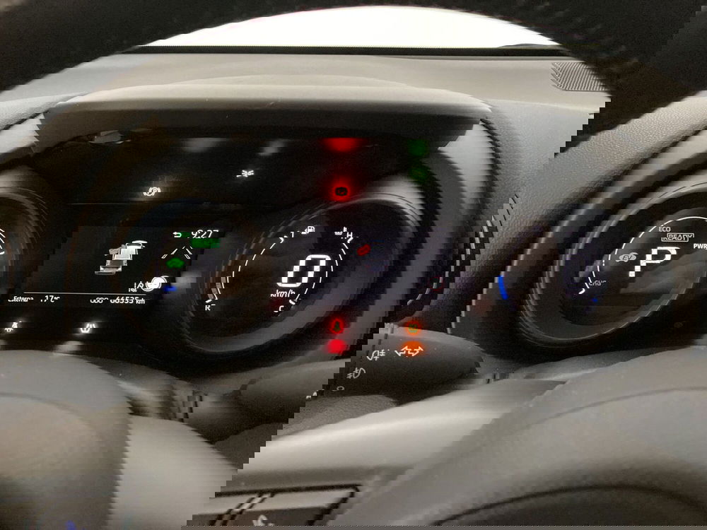 Toyota Yaris usata a Barletta-Andria-Trani (13)