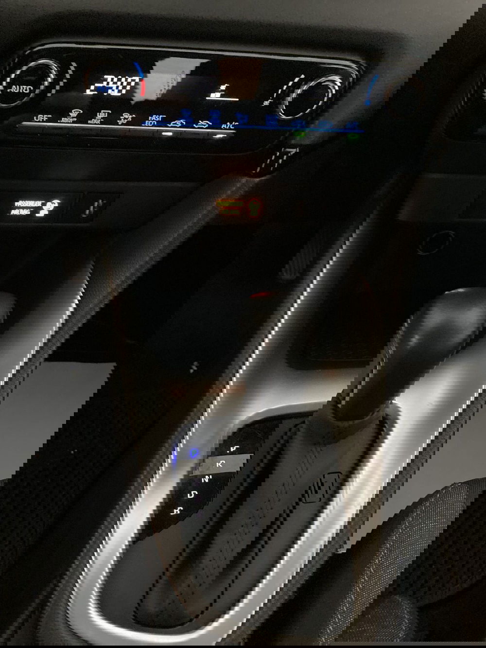 Toyota Yaris usata a Barletta-Andria-Trani (15)