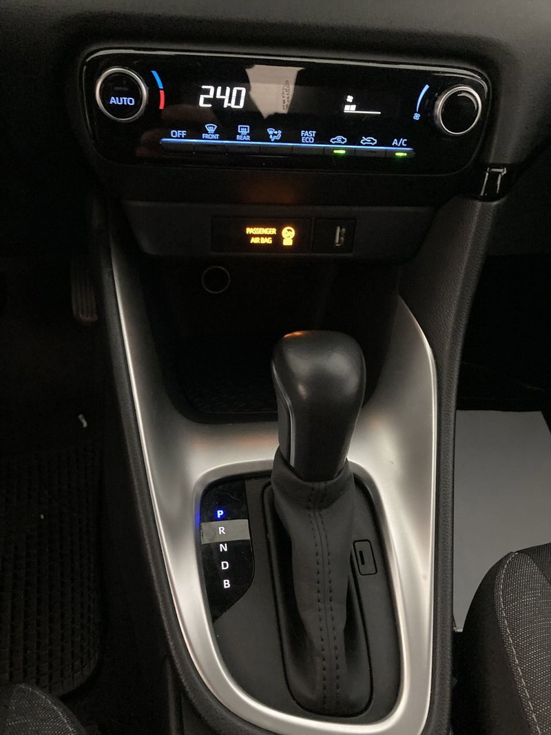 Toyota Yaris usata a Barletta-Andria-Trani (15)