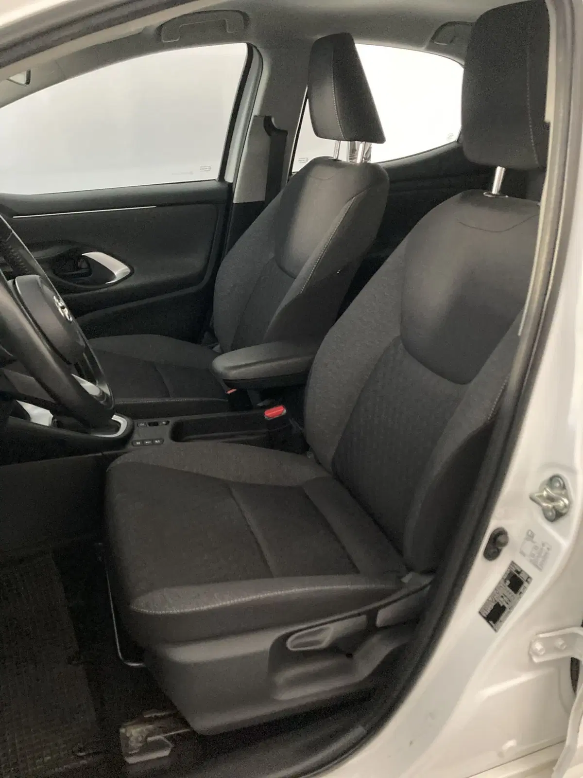 Toyota Yaris usata a Barletta-Andria-Trani (9)