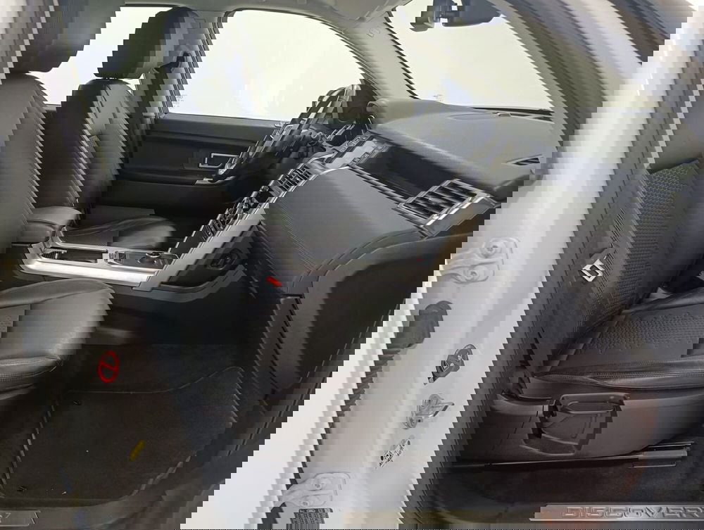 Land Rover Discovery Sport usata a Pesaro-Urbino (3)