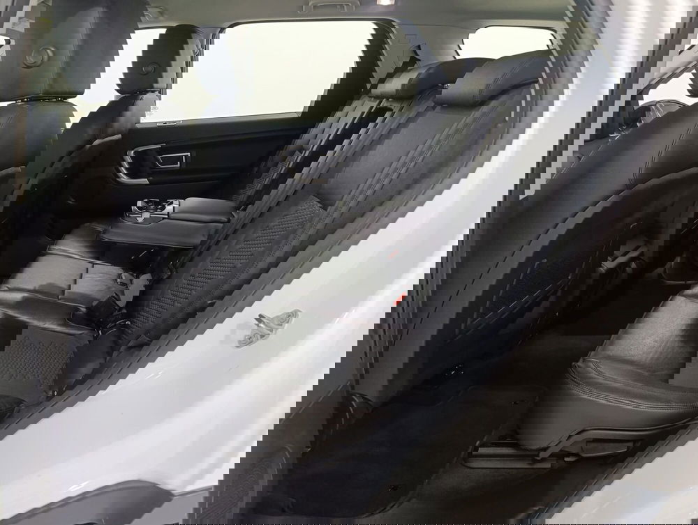 Land Rover Discovery Sport usata a Pesaro-Urbino (5)
