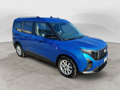 Ford Tourneo Courier 1.0 EcoBoost 100 CV Titanium del 2024 usata a Arezzo