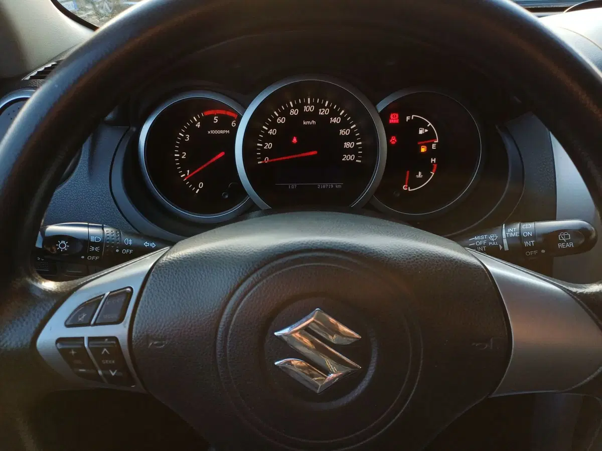 Suzuki Grand Vitara usata a Modena (10)