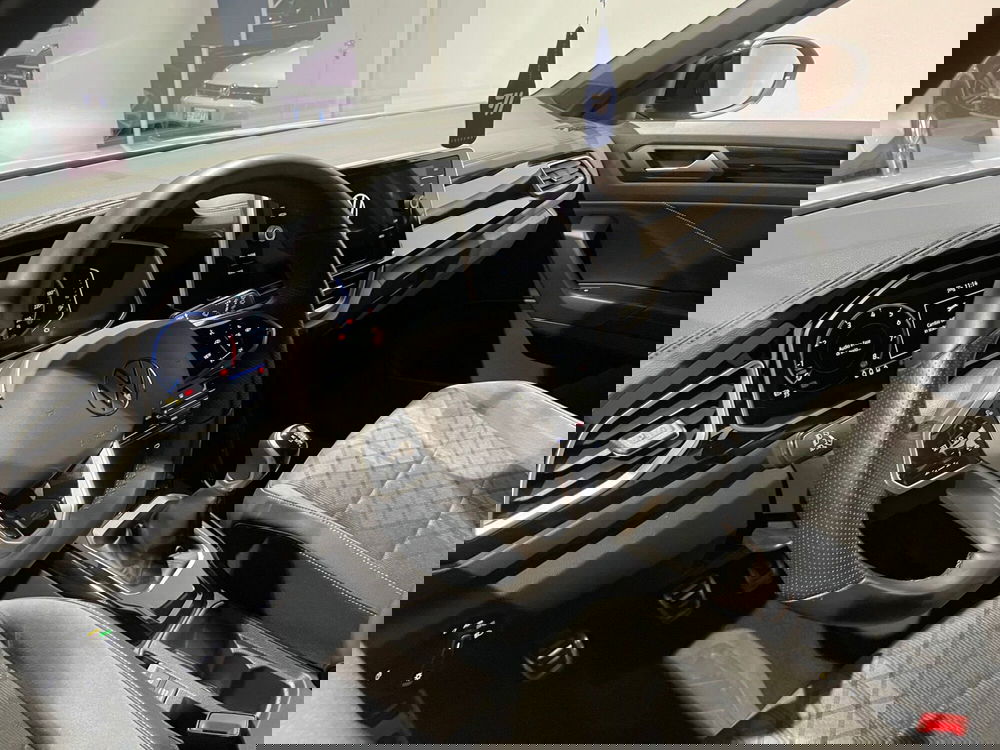 Volkswagen T-Roc usata a Genova (8)