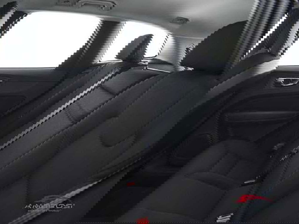 Volvo XC60 usata a Viterbo (10)