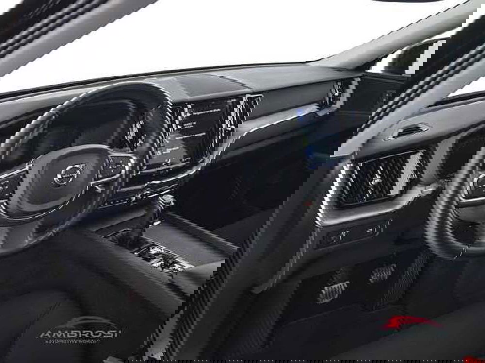 Volvo XC60 usata a Viterbo (8)