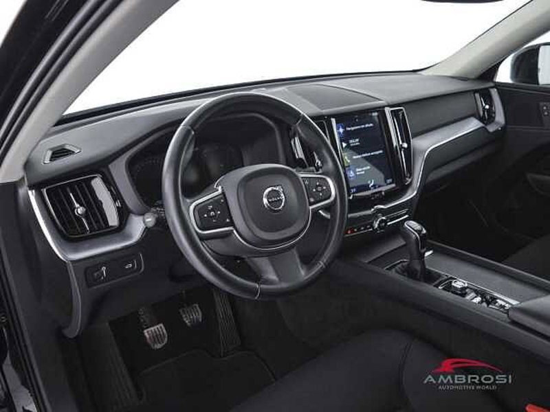 Volvo XC60 usata a Viterbo (8)