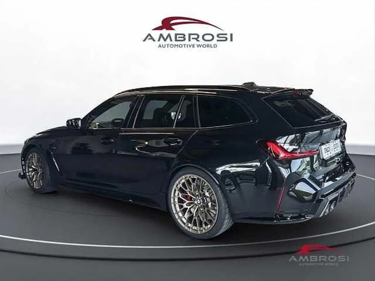 BMW Serie 3 Touring nuova a Viterbo (4)
