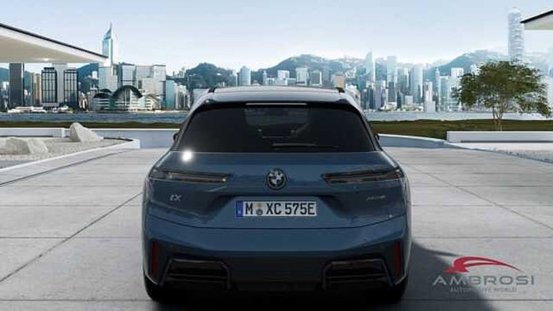 BMW iX nuova a Viterbo (5)