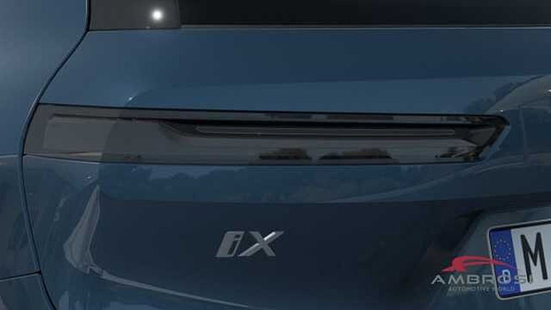 BMW iX nuova a Viterbo (7)