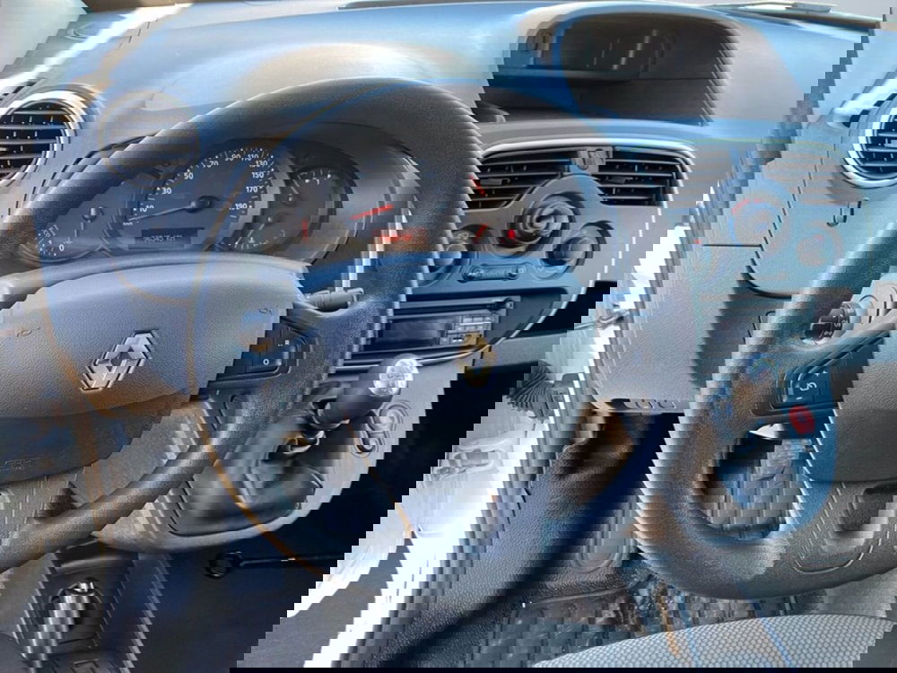 Renault Kangoo usata a Milano (11)