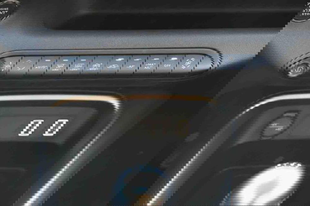 Jeep Avenger nuova a Torino (20)