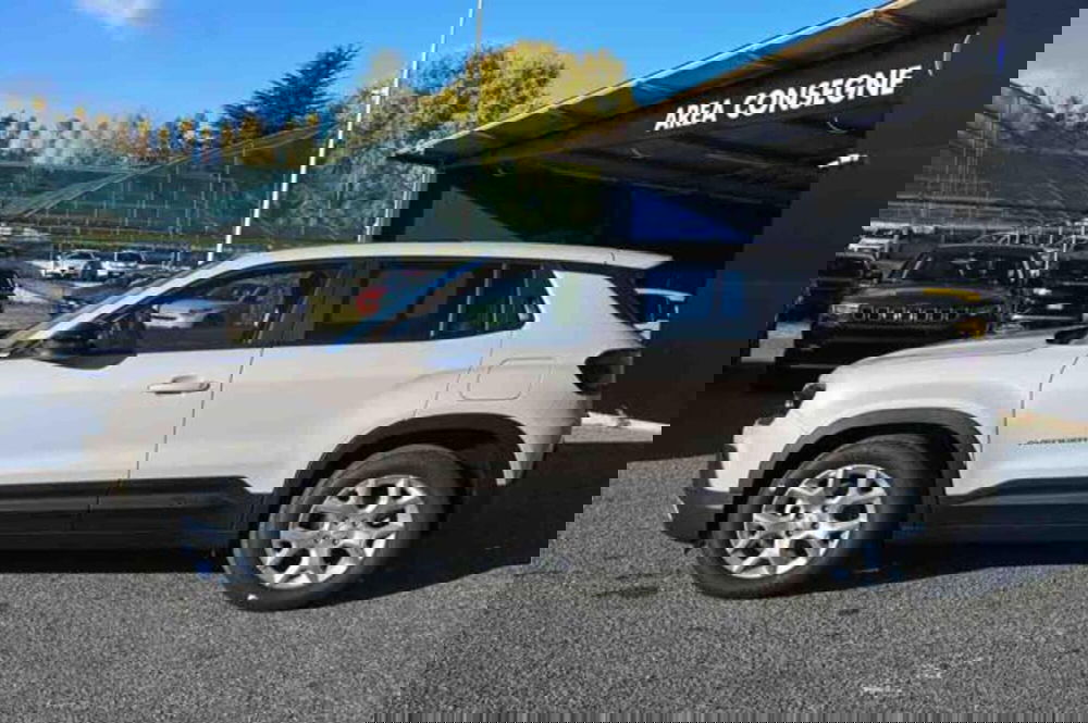 Jeep Avenger nuova a Torino (9)