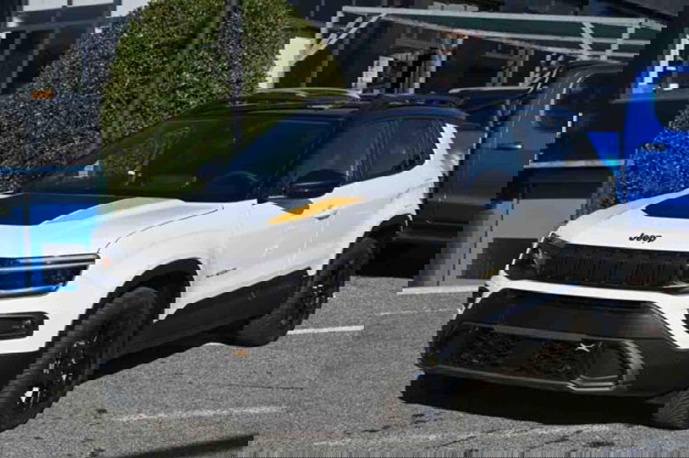 Jeep Avenger nuova a Torino