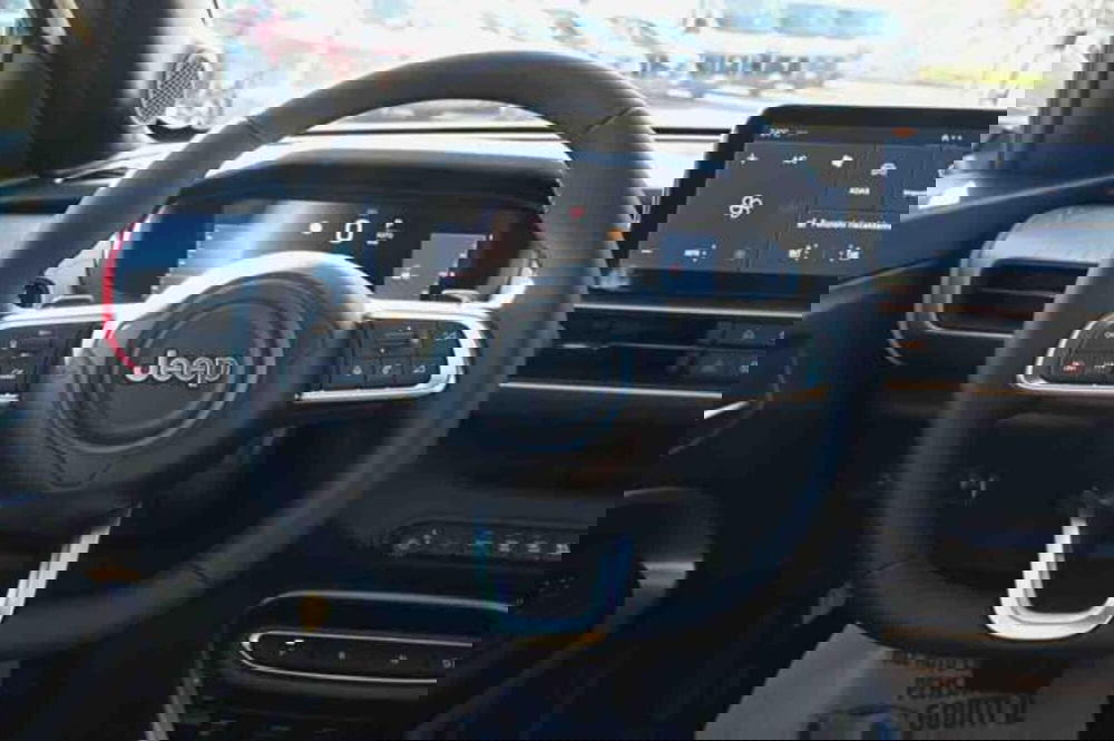 Jeep Avenger nuova a Torino (16)