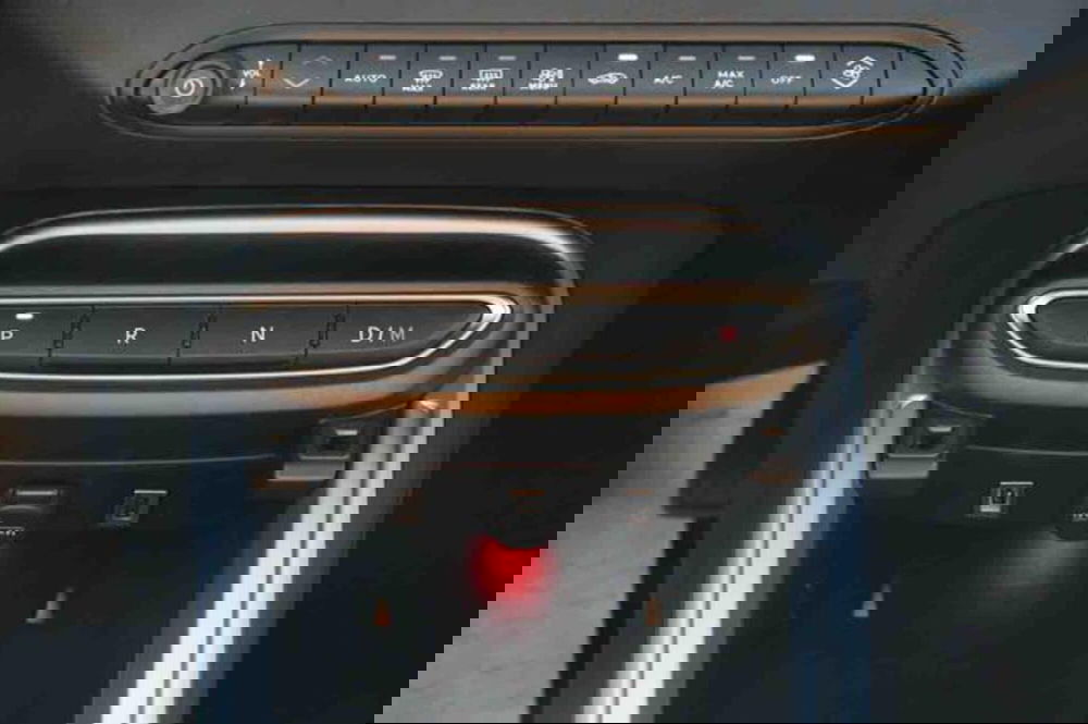 Jeep Avenger nuova a Torino (19)