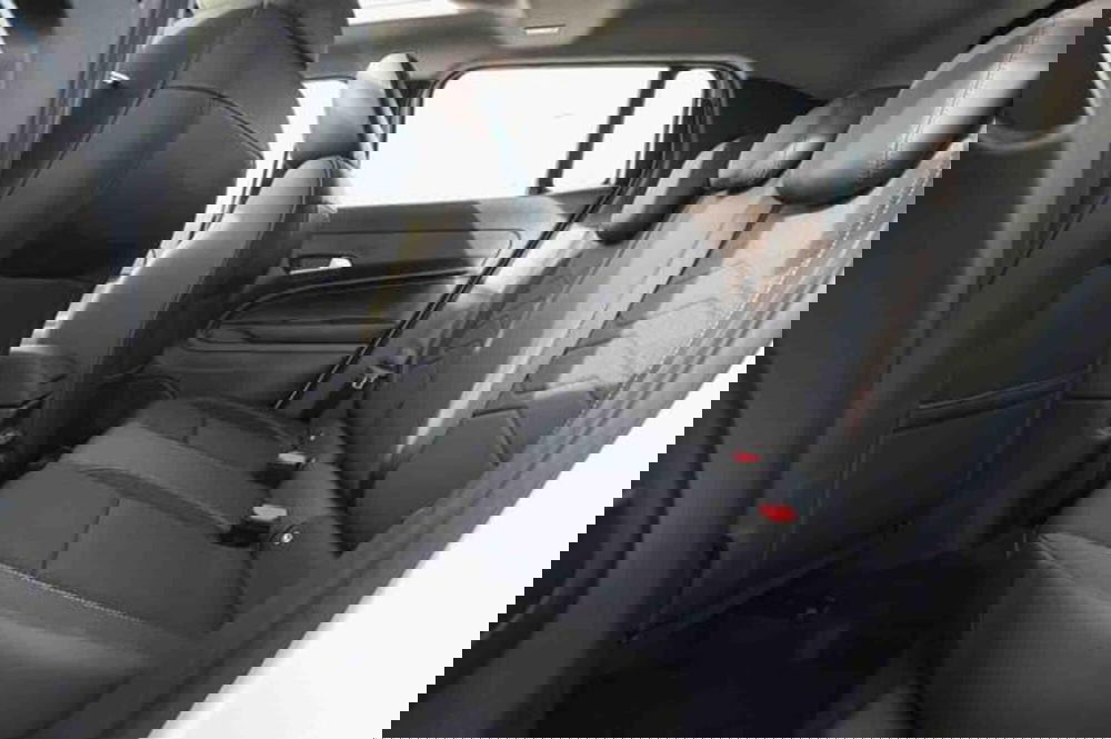 Jeep Avenger nuova a Torino (14)