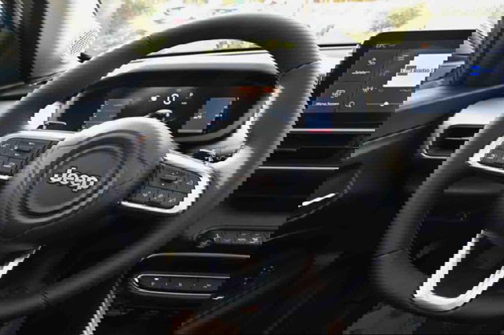 Jeep Avenger nuova a Torino (15)