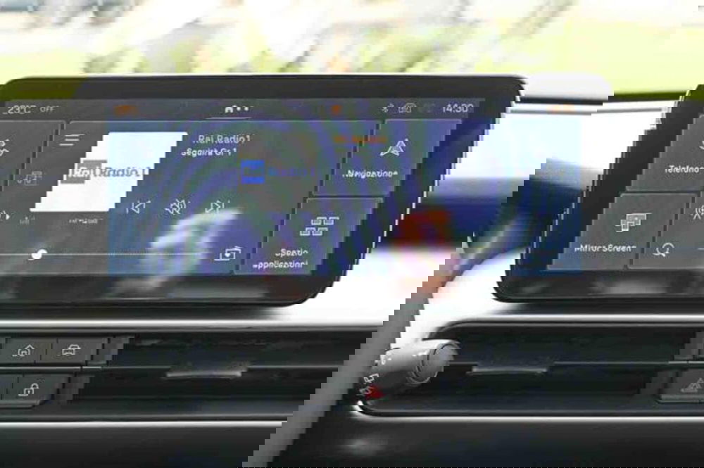 Jeep Avenger nuova a Torino (17)