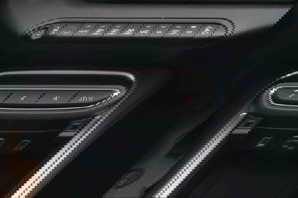 Jeep Avenger nuova a Torino (18)