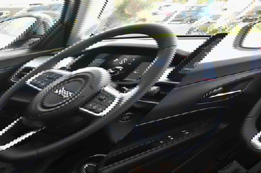 Jeep Avenger nuova a Torino (19)