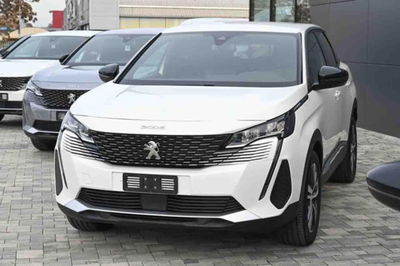 Peugeot 3008 PureTech Turbo 130 S&amp;S Allure Pack del 2024 usata a Pianezza