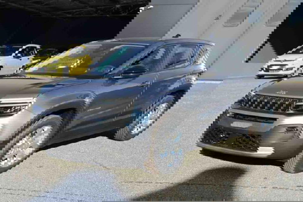 Jeep Avenger nuova a Torino