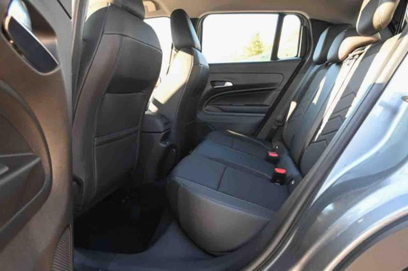 Jeep Avenger nuova a Torino (15)