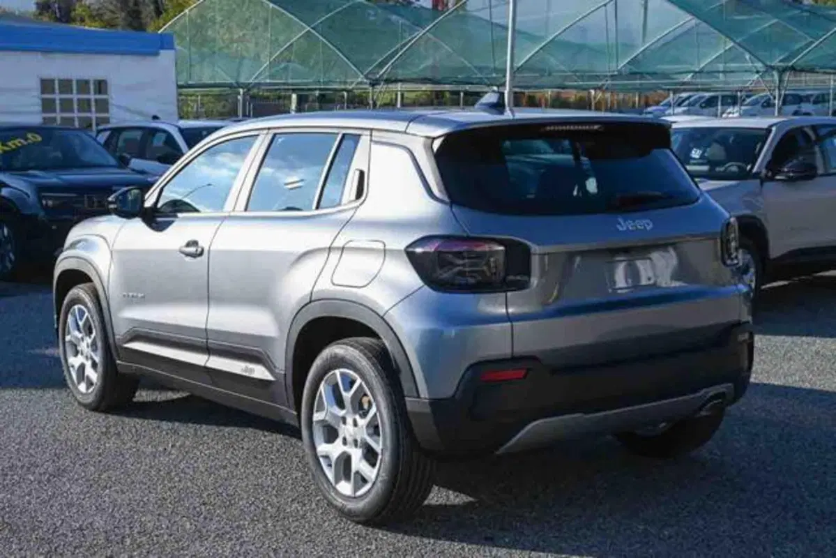 Jeep Avenger nuova a Torino (4)